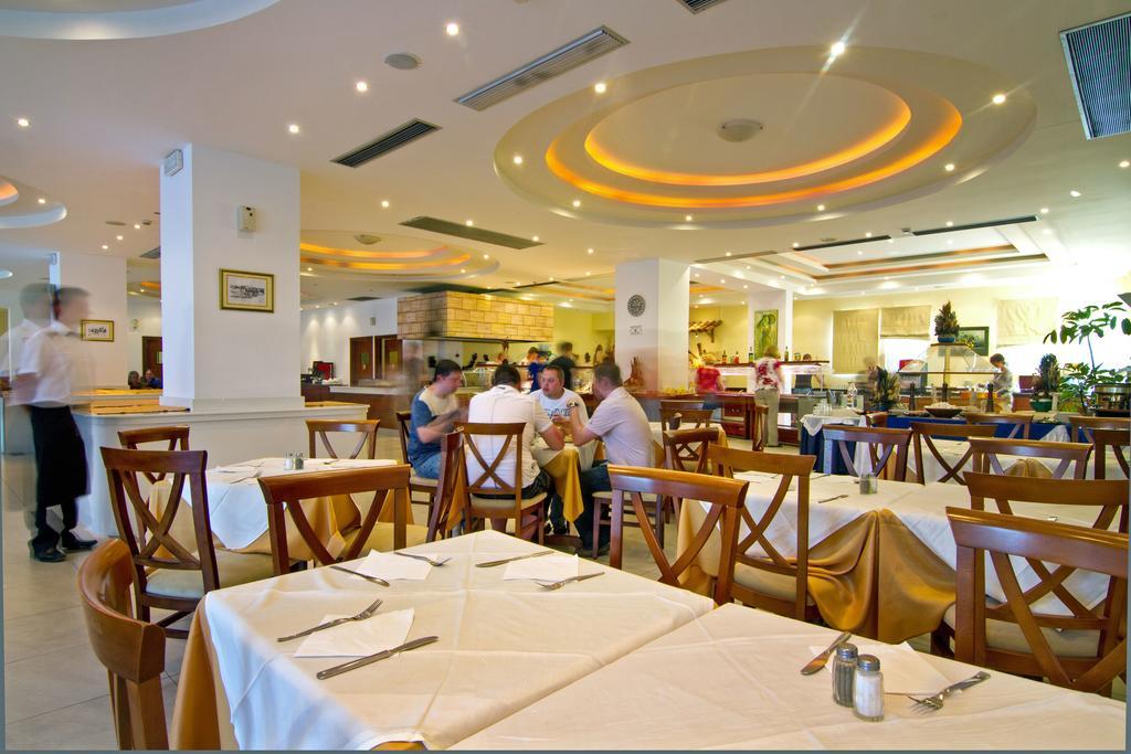 Sun Palace Hotel ฟาลิรากี ภายนอก รูปภาพ