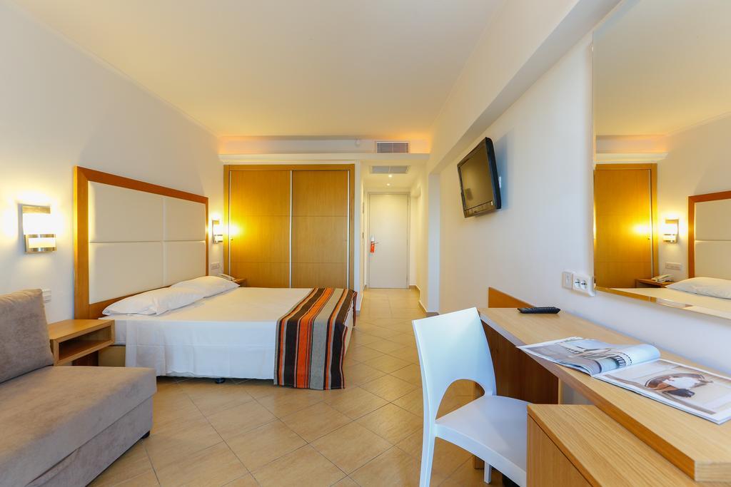 Sun Palace Hotel ฟาลิรากี ภายนอก รูปภาพ